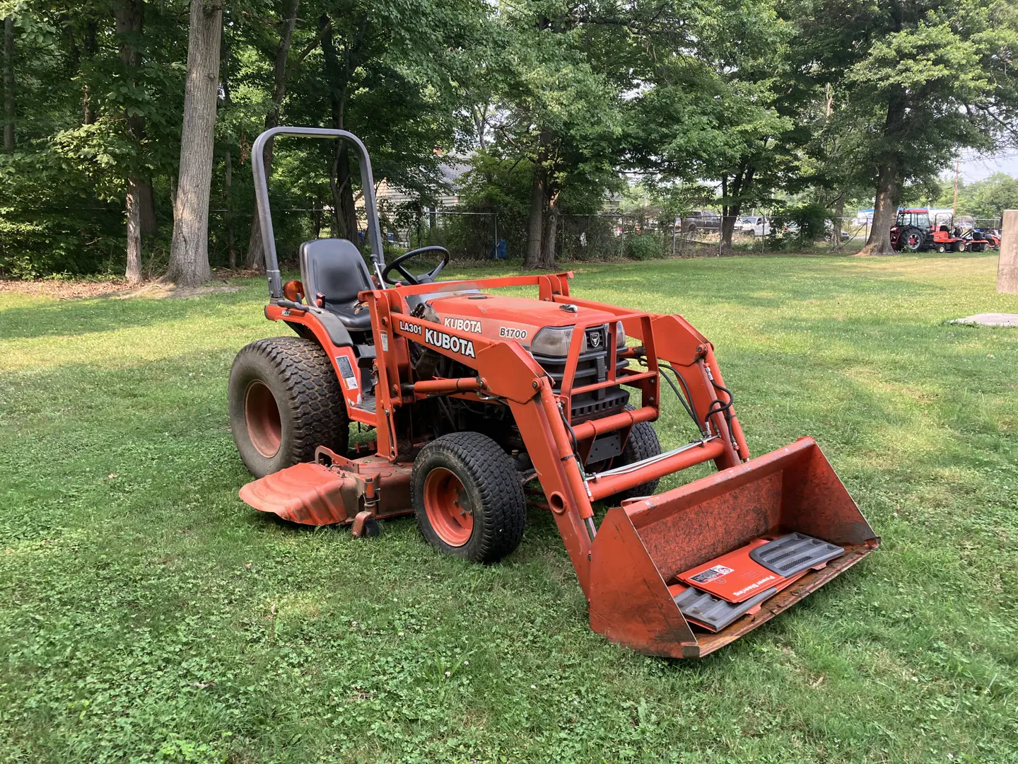 Kubota B1700