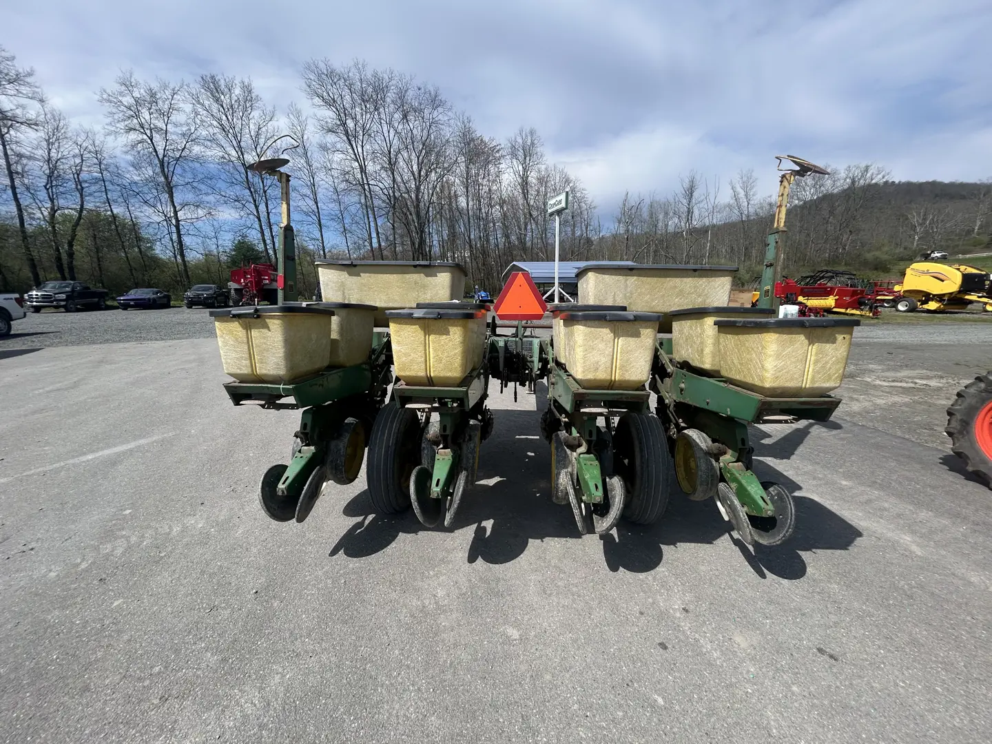 John Deere 7000