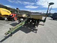 John Deere 7000