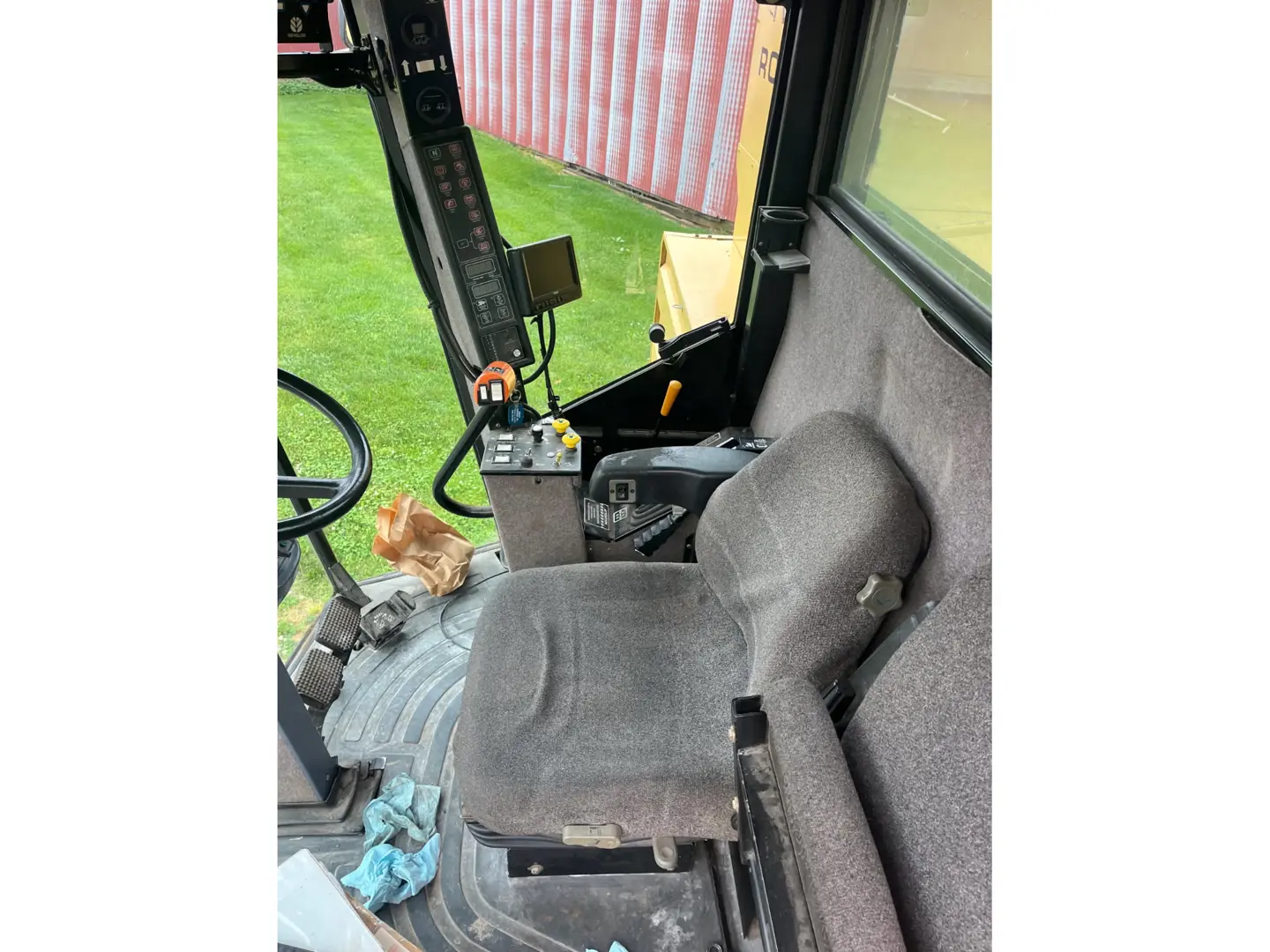 New Holland TR99