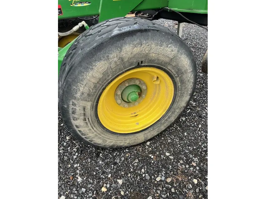 John Deere 2623