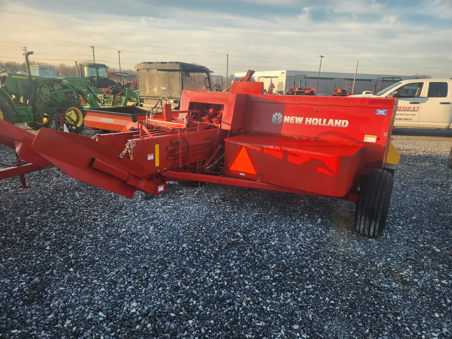 New Holland HAYLINER 275 PLUS