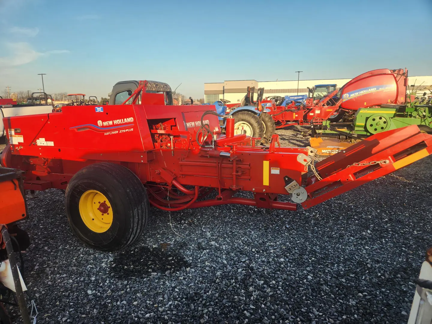 New Holland HAYLINER 275 PLUS