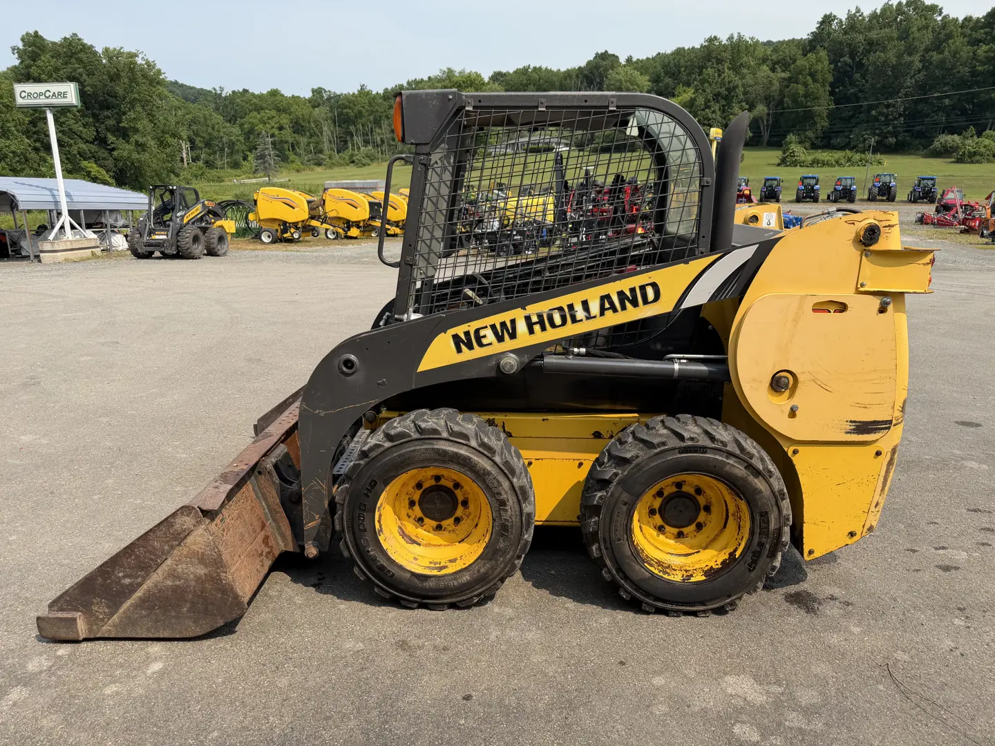 New Holland L216