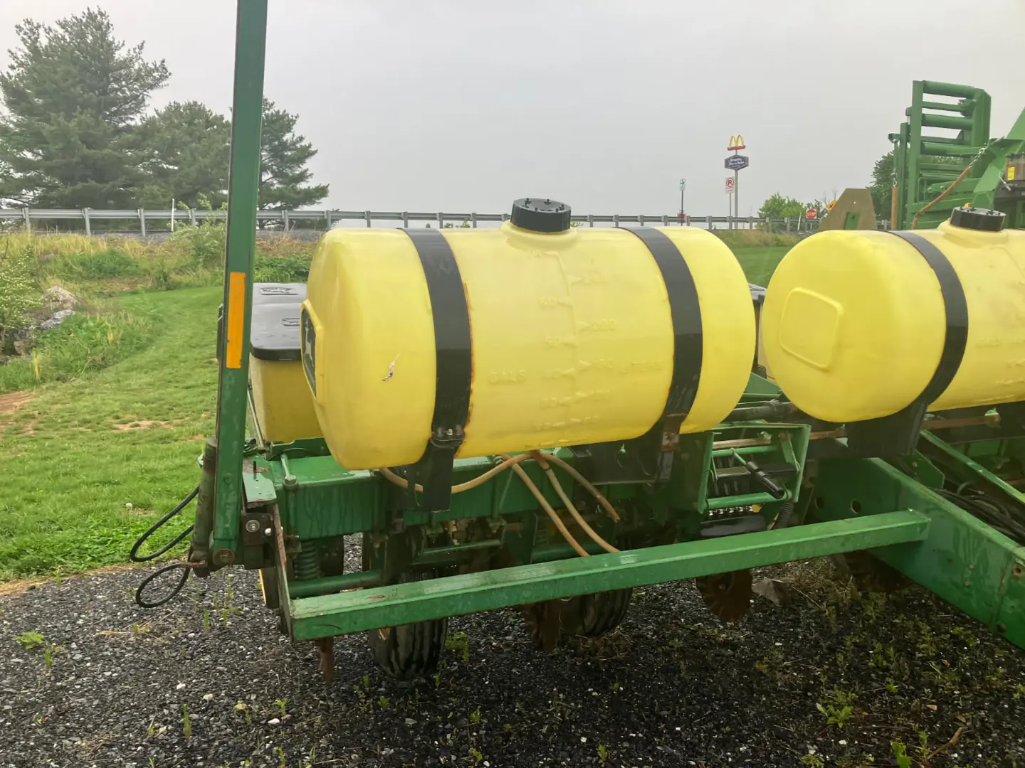 John Deere 7200
