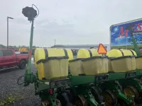 John Deere 7200
