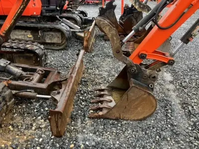 Part Number: Kubota KX121-3SS