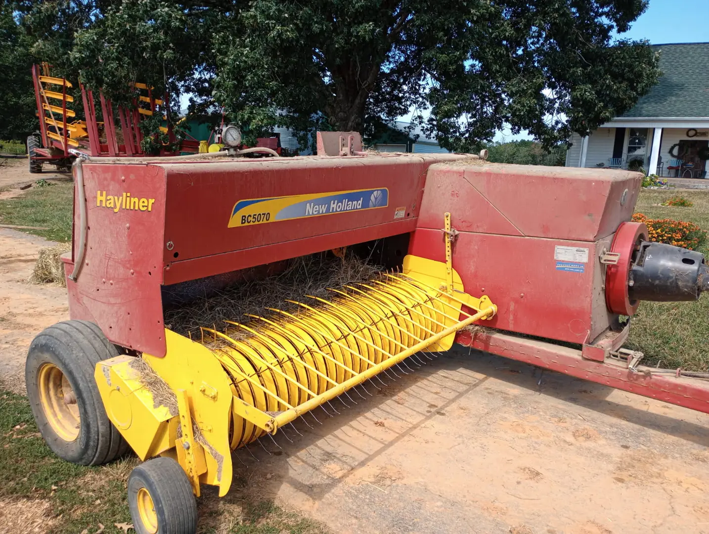 New Holland BC5070 HAYLINER