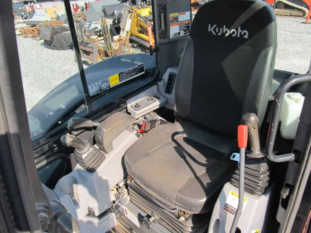 Kubota KX057-4R3P