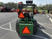 John Deere 2032R
