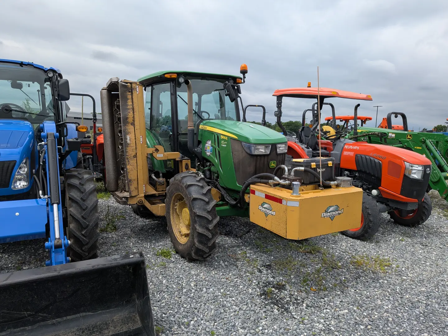 John Deere 5100E