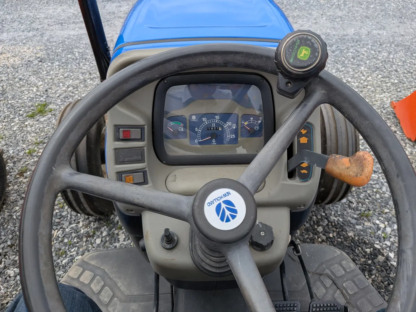 New Holland TN60A