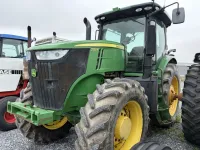John Deere 7230R