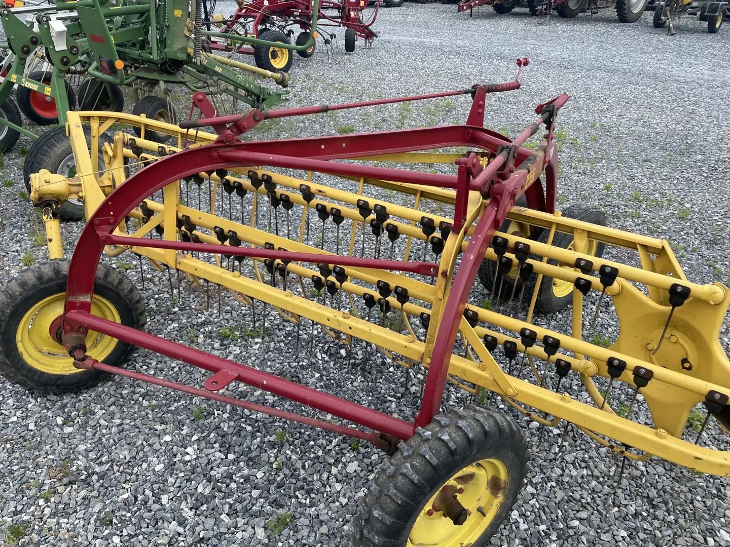 New Holland 256
