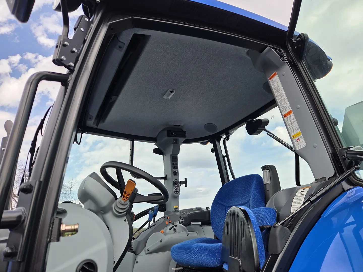 New Holland T5.115EC
