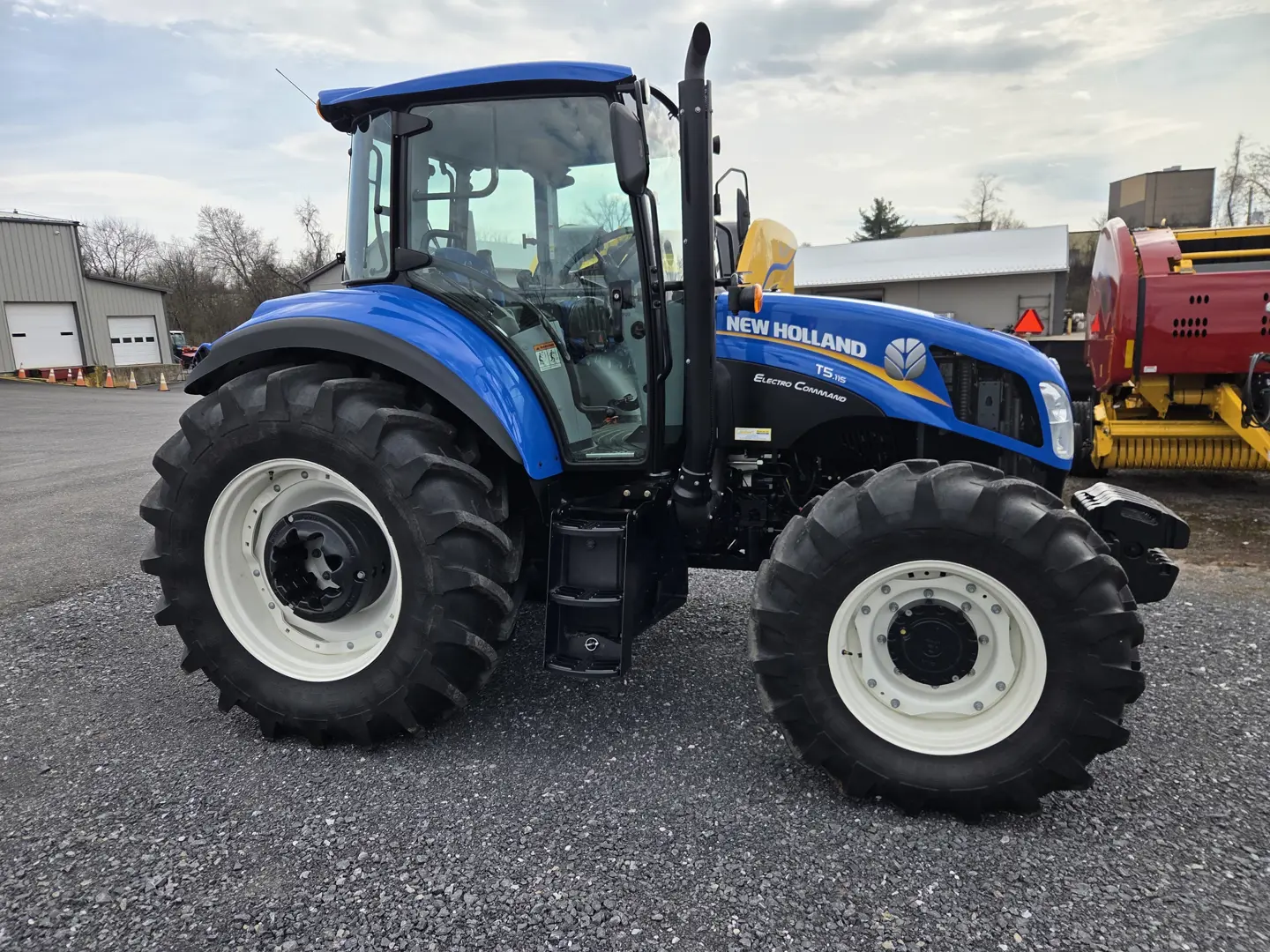 New Holland T5.115EC