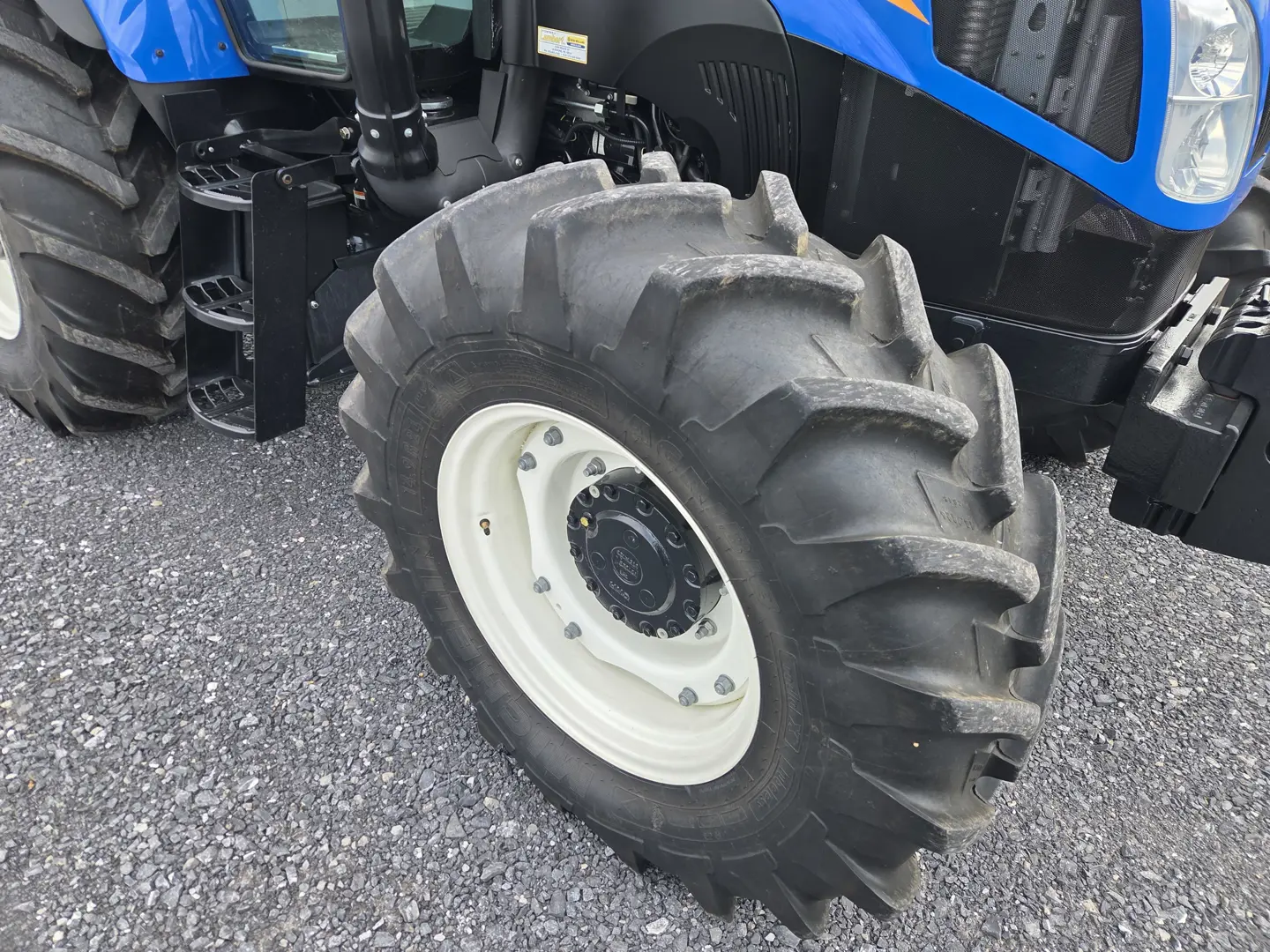 New Holland T5.115EC
