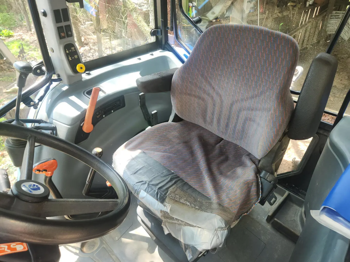 New Holland TL90
