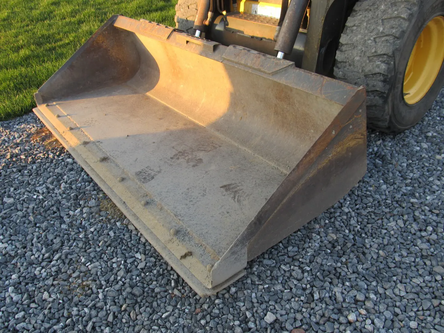 New Holland 78" LP