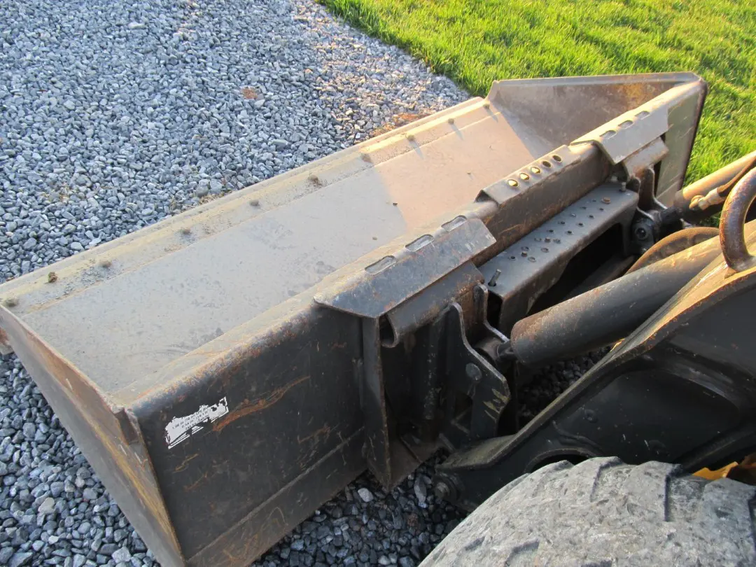New Holland 78" LP