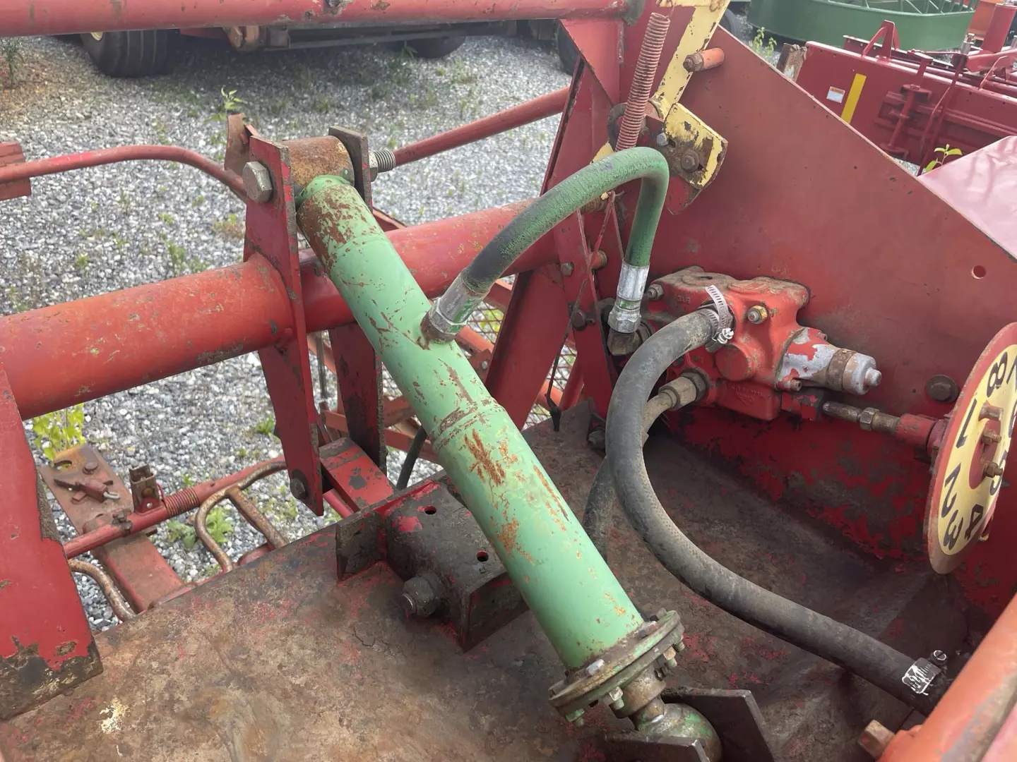 New Holland 316