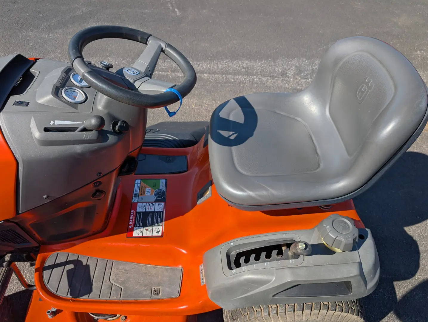 Husqvarna YT46LS