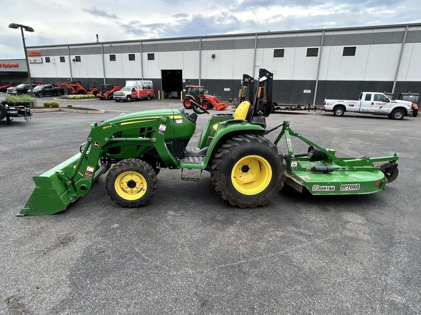 John Deere 3025E