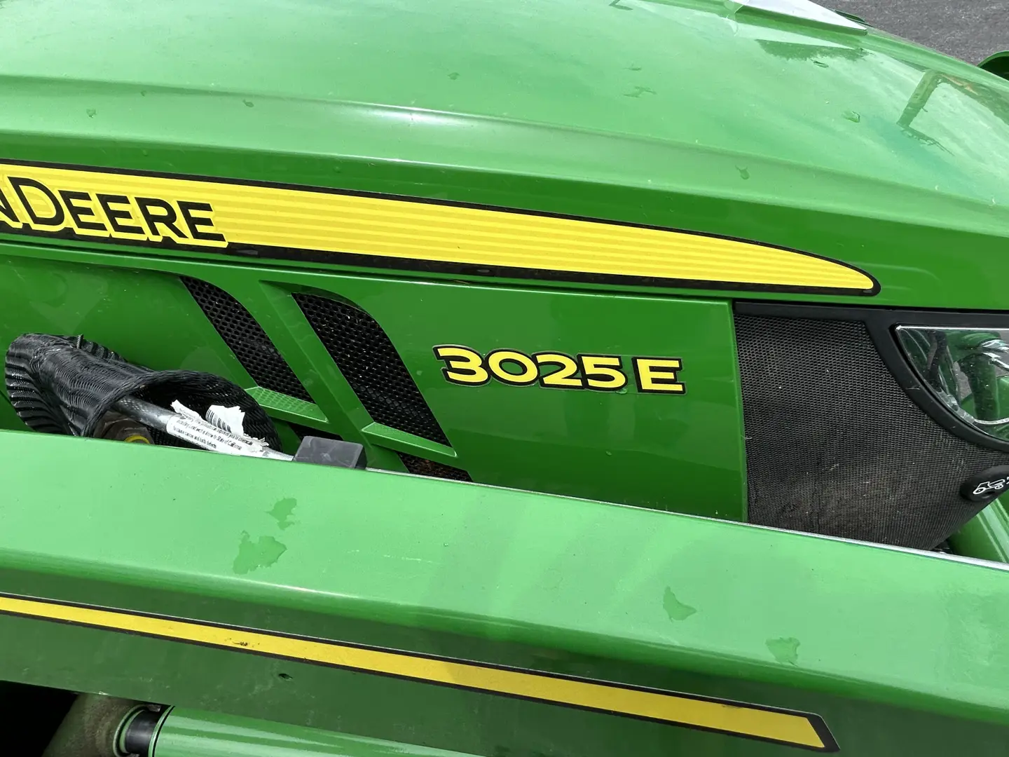 John Deere 3025E