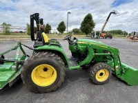 John Deere 3025E