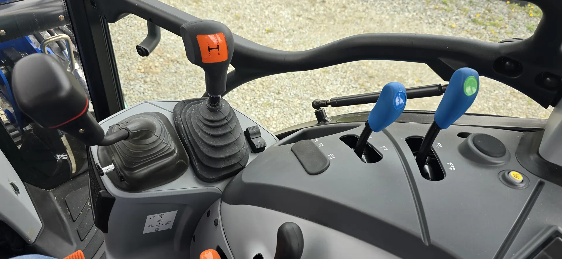 New Holland POWERSTAR 75