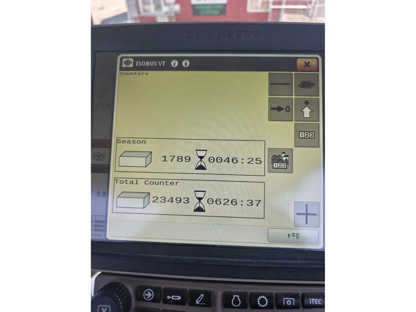 John Deere L330