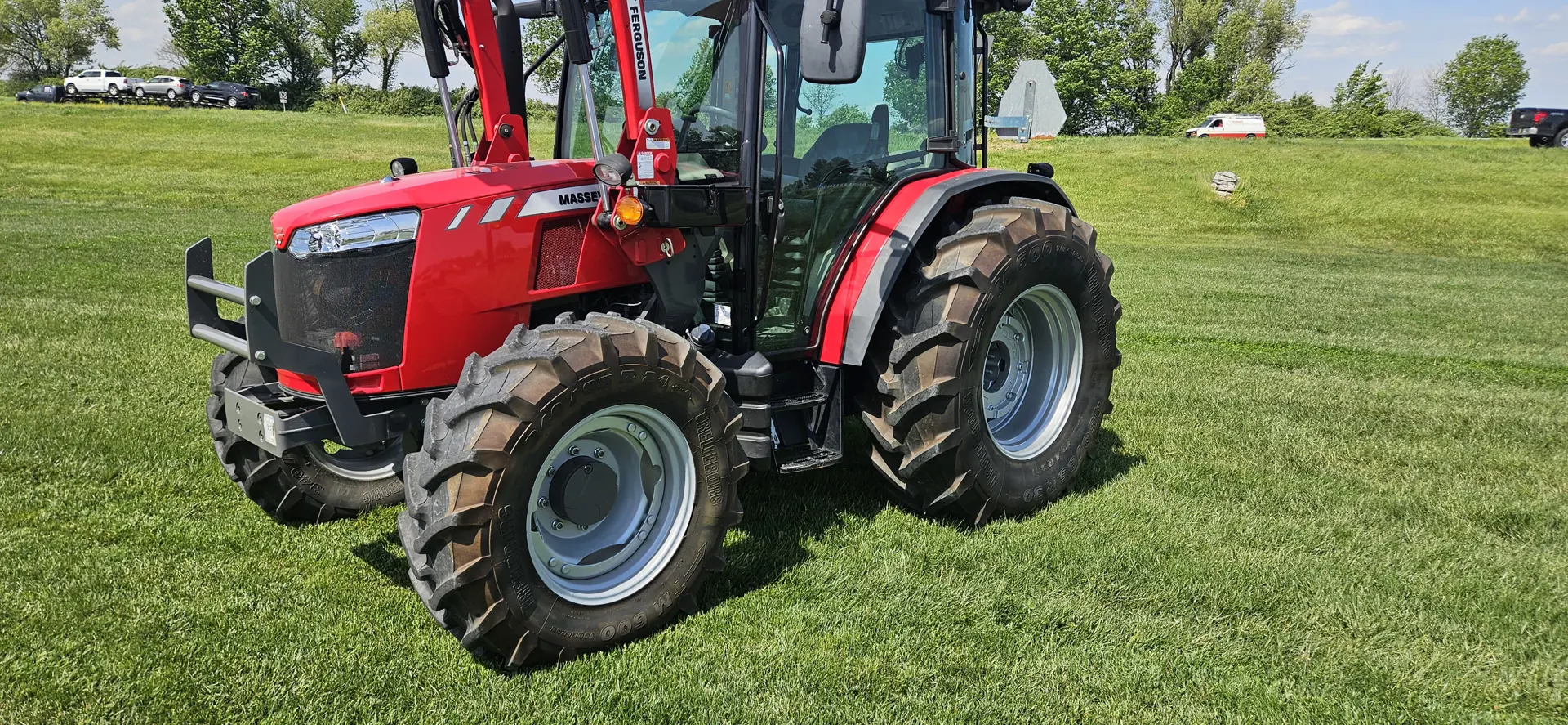 Massey Ferguson 4709