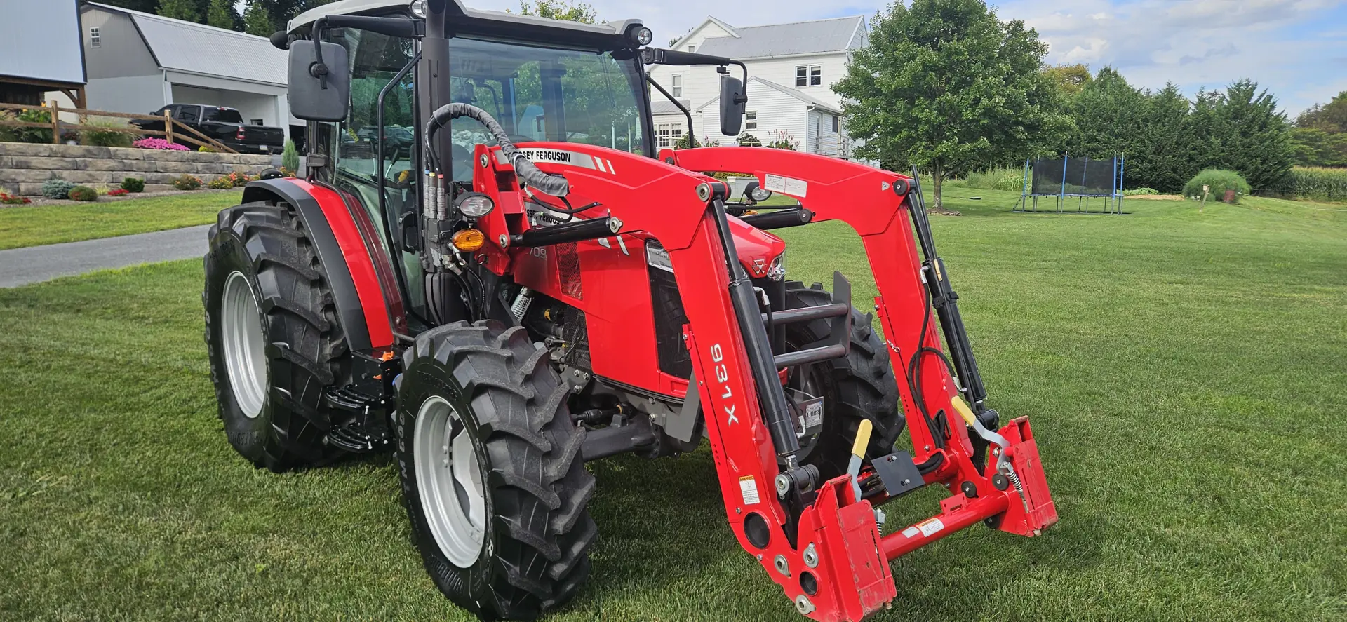 Massey Ferguson 4709