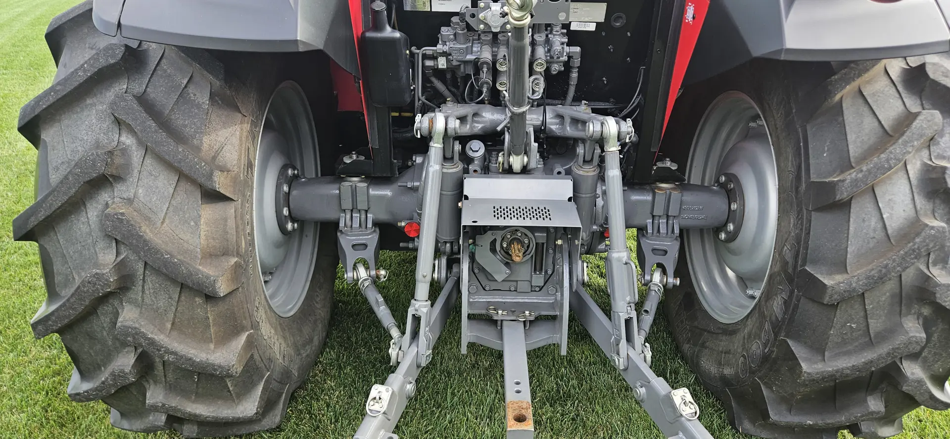 Massey Ferguson 4709