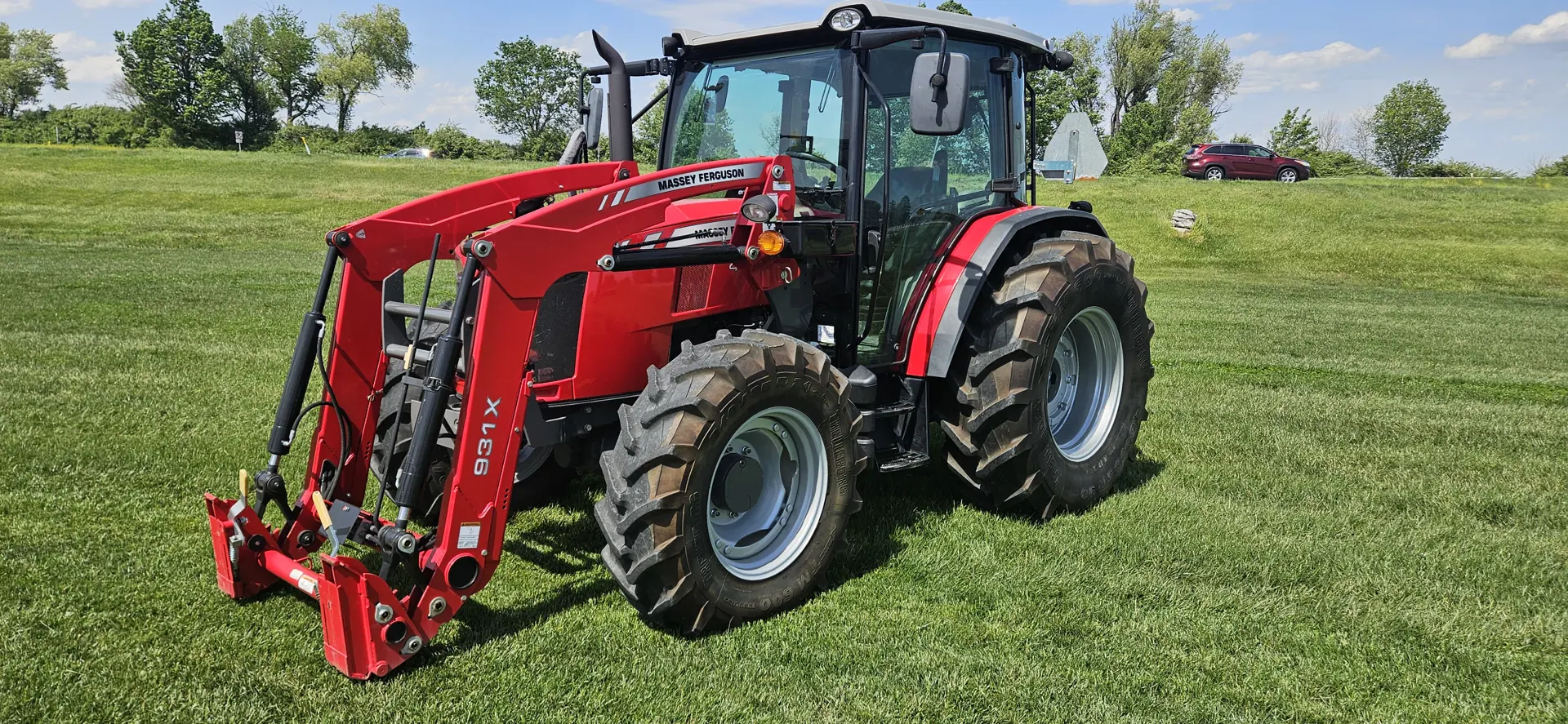 Massey Ferguson 4709