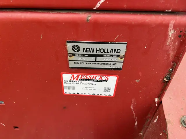 New Holland 565