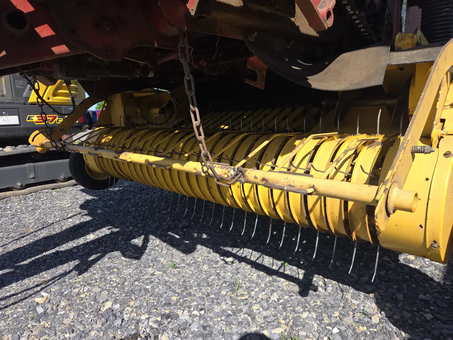 New Holland BR740