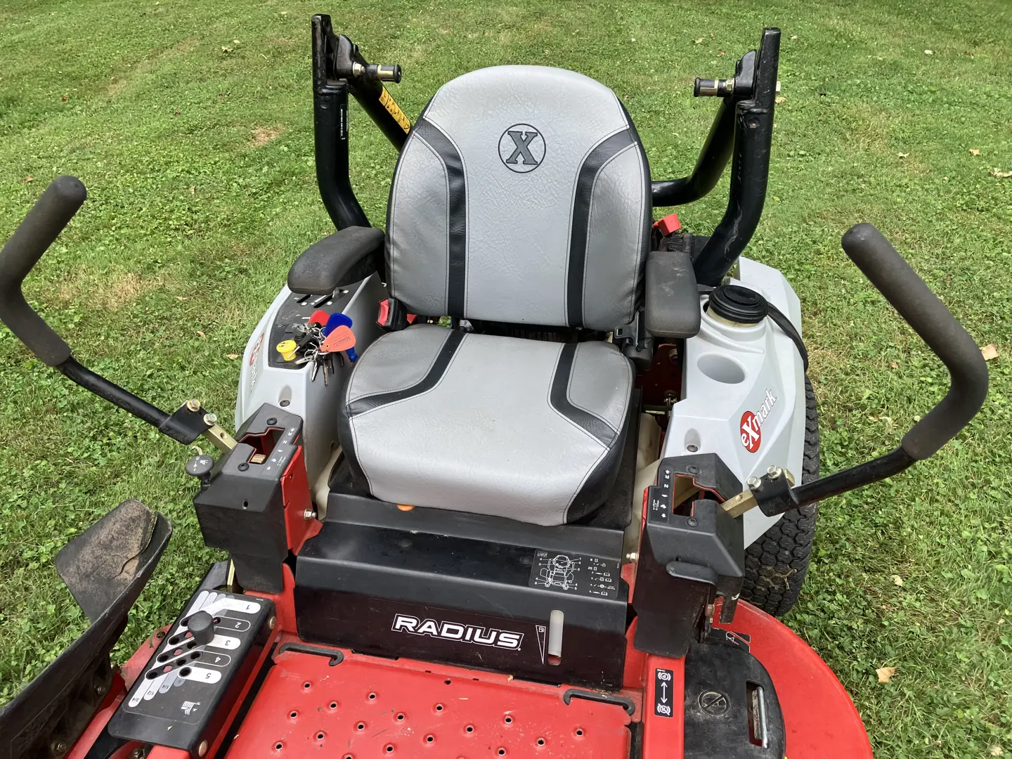 Exmark RAE708GEM48C00