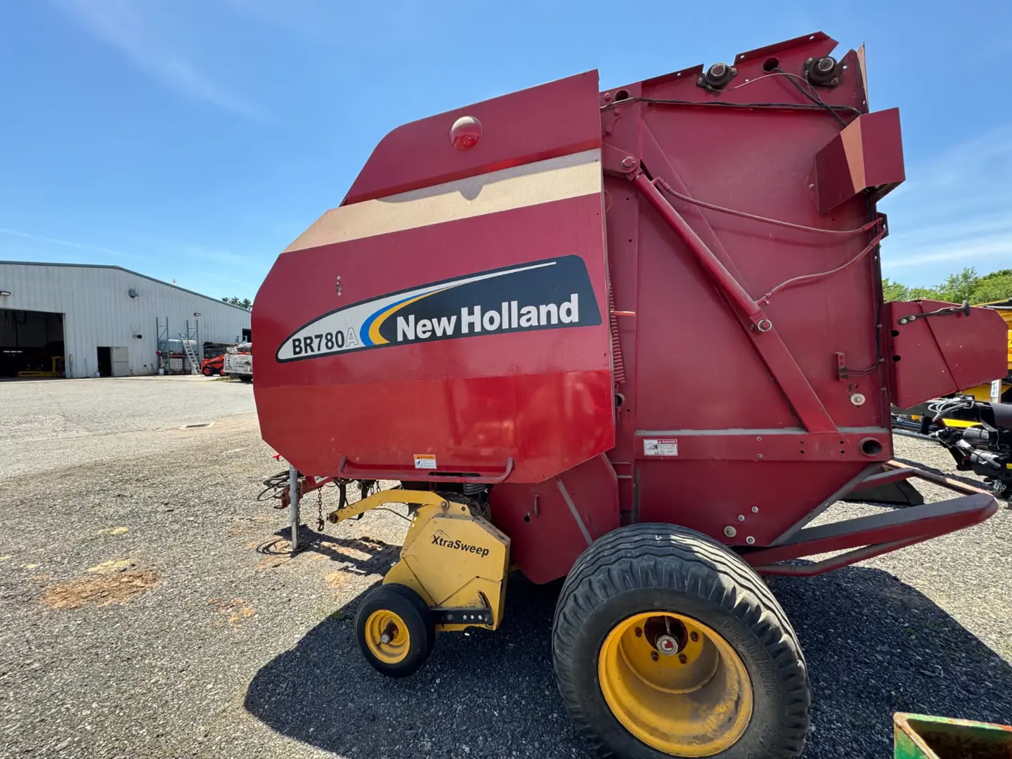 New Holland BR780A
