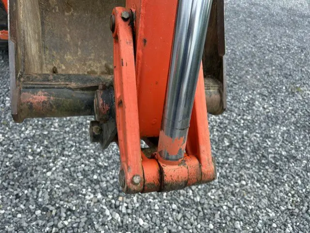 Kubota L48TLB