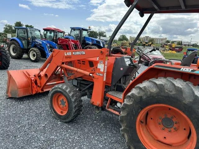 Kubota L48TLB