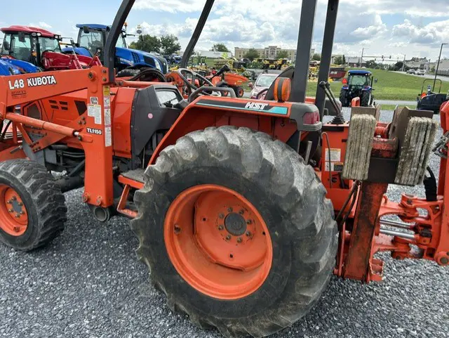 Kubota L48TLB