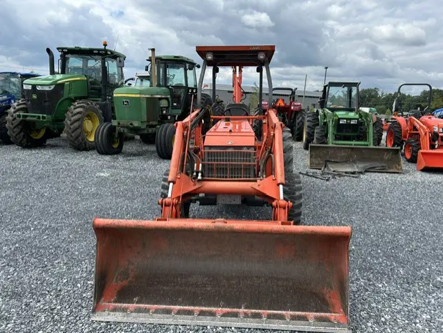 Kubota L48TLB
