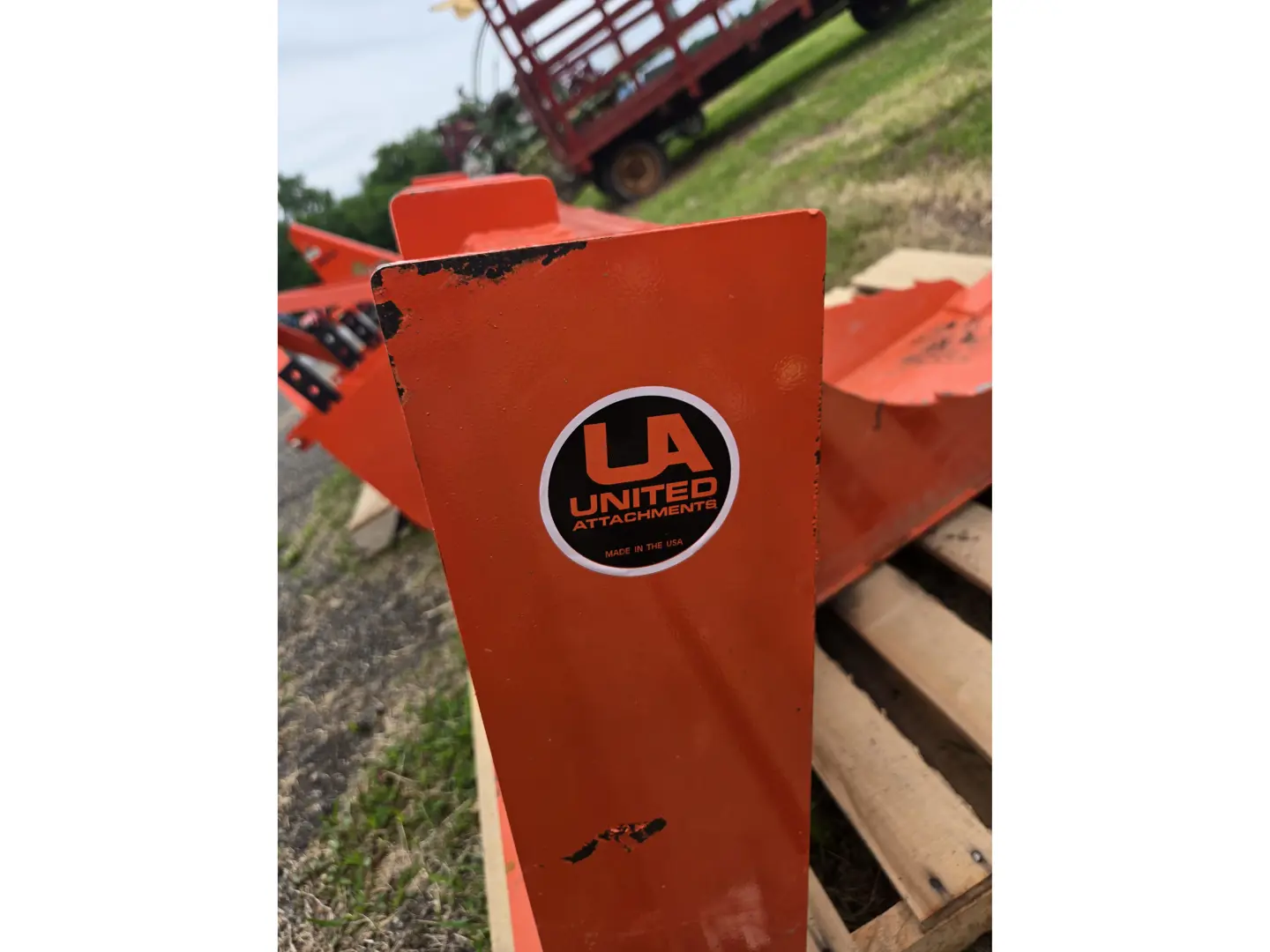 united attachments Stump Bucket