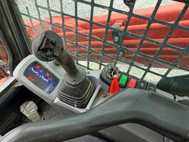 Kubota SVL75-2HWC