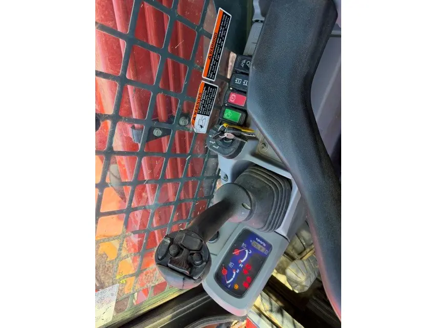 Kubota SVL75-2HFWC