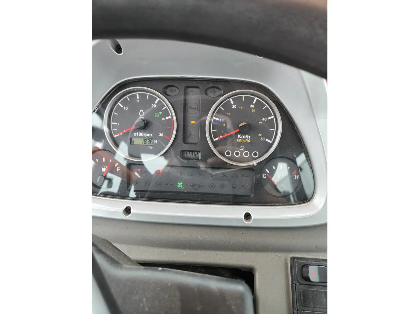 Tym T1104