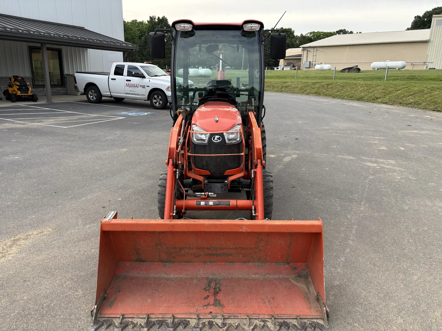 Kubota B3350HSDC