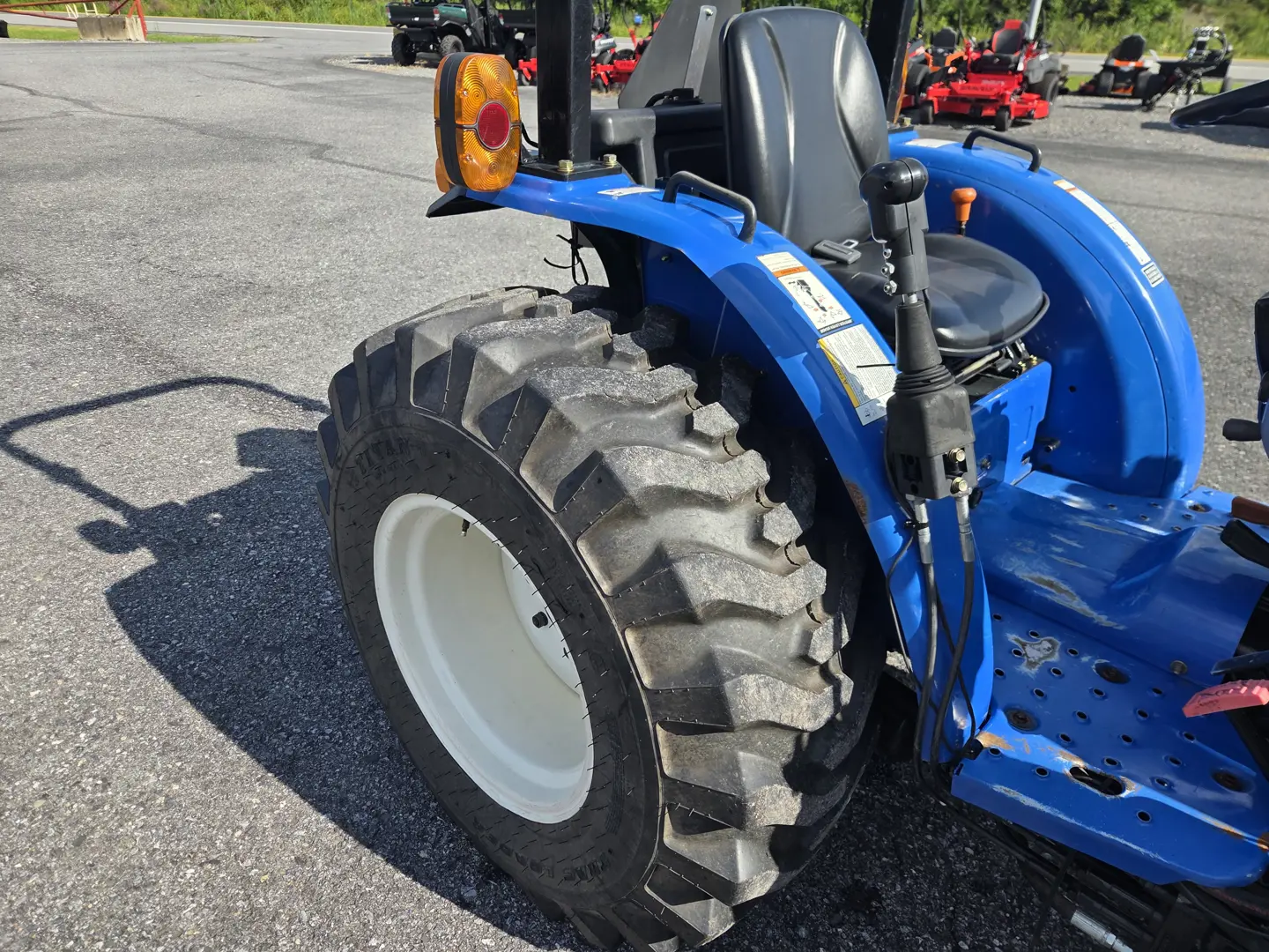 New Holland WORKMASTER 35