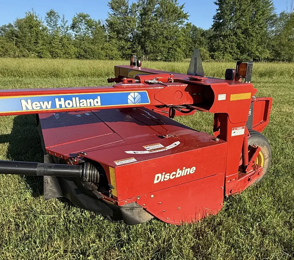 New Holland H7230